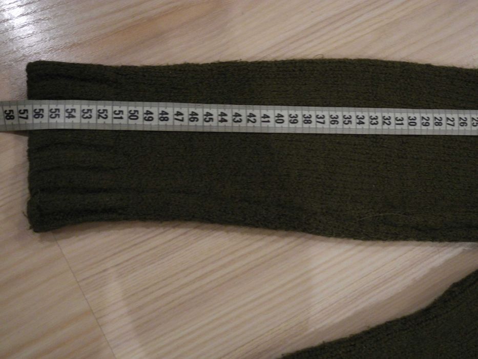 Свитер женский зеленый