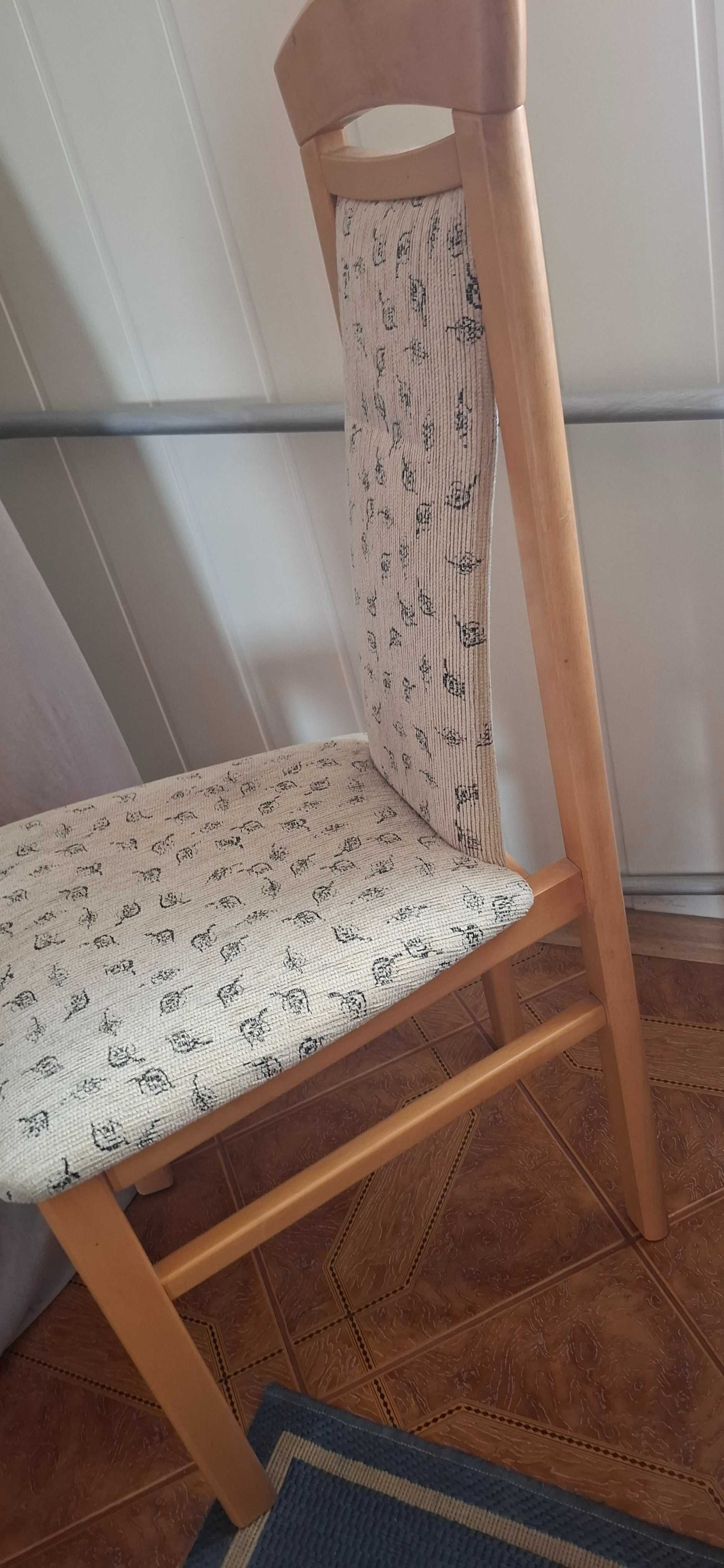 Sprzedam krzesła 5+1