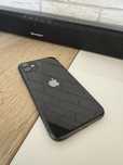 iPhone 11.