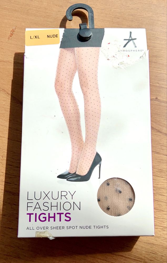 Collants nude com pintinhas pretas