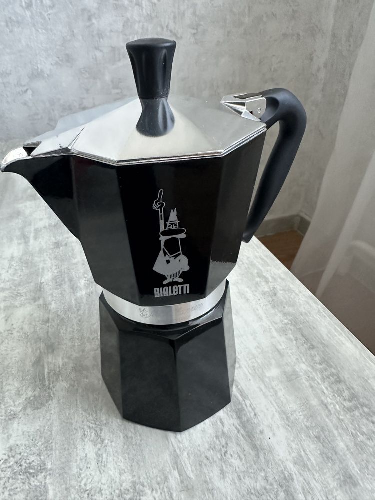 Гейзерна кавомолка Bialetti