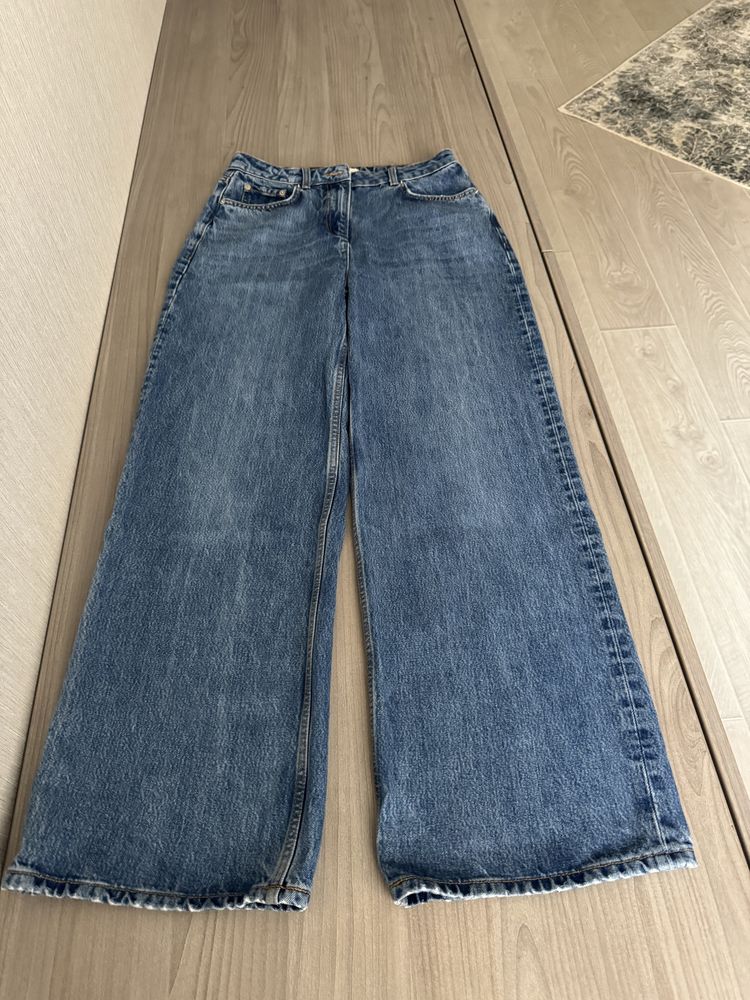 Джинси Reiss