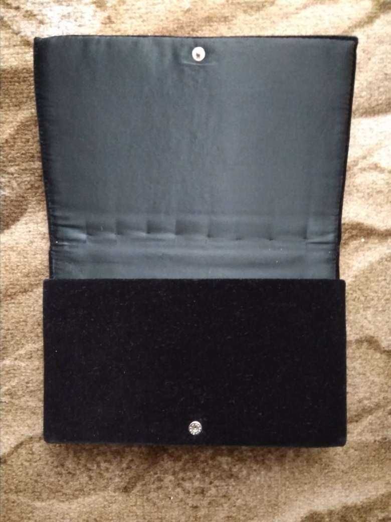 Антикварный винтажный клатч для ношения на руке