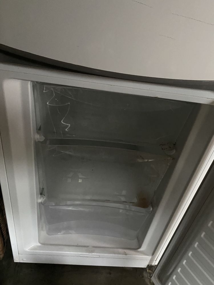 Холодильник ZANUSSI
