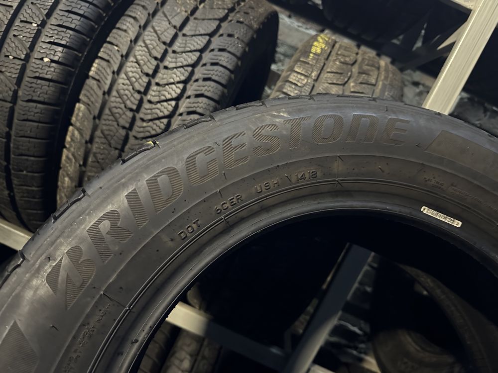 Резина 215/60/17 Bridgestone R17 пара  2 шт 90%