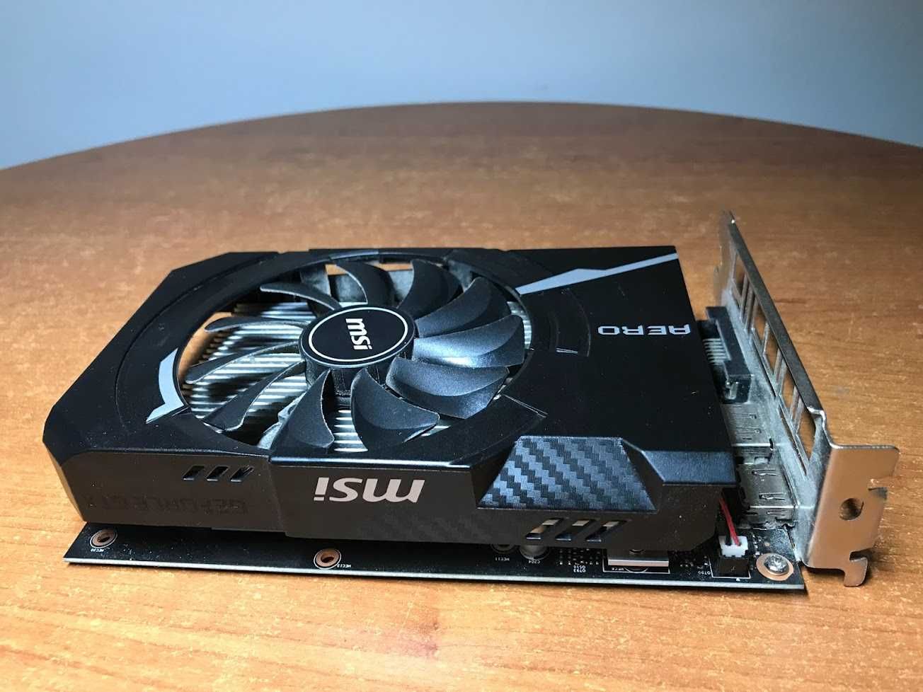 Видеокарта MSI GeForce GTX 1650 AERO ITX 4G OC