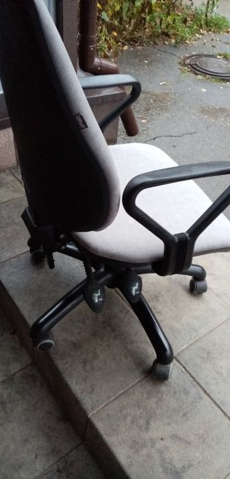 крiсло для офiсу та дому