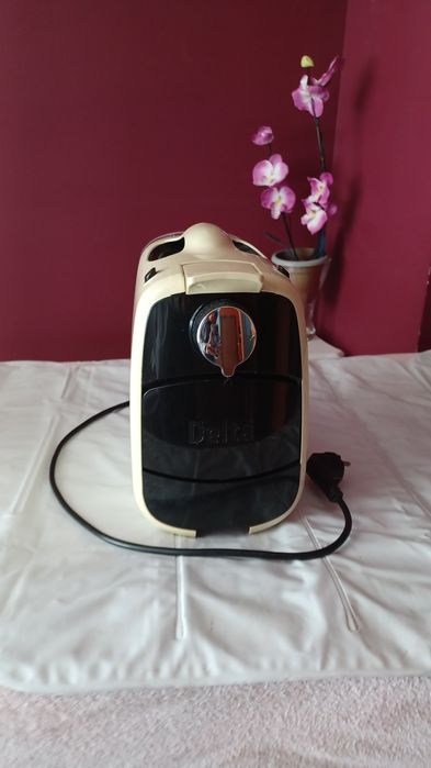 Máquina de CAFÉ Delta