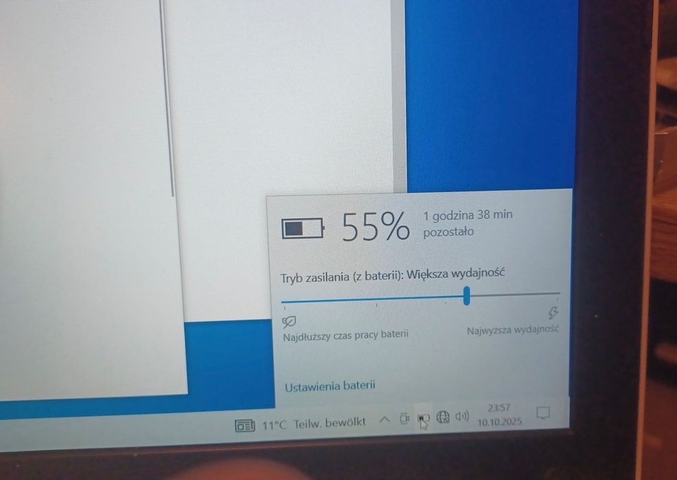 Biały HP Pavilion Notebook - 15-ab266nz (ENERGY STAR) 1 TB/8GB