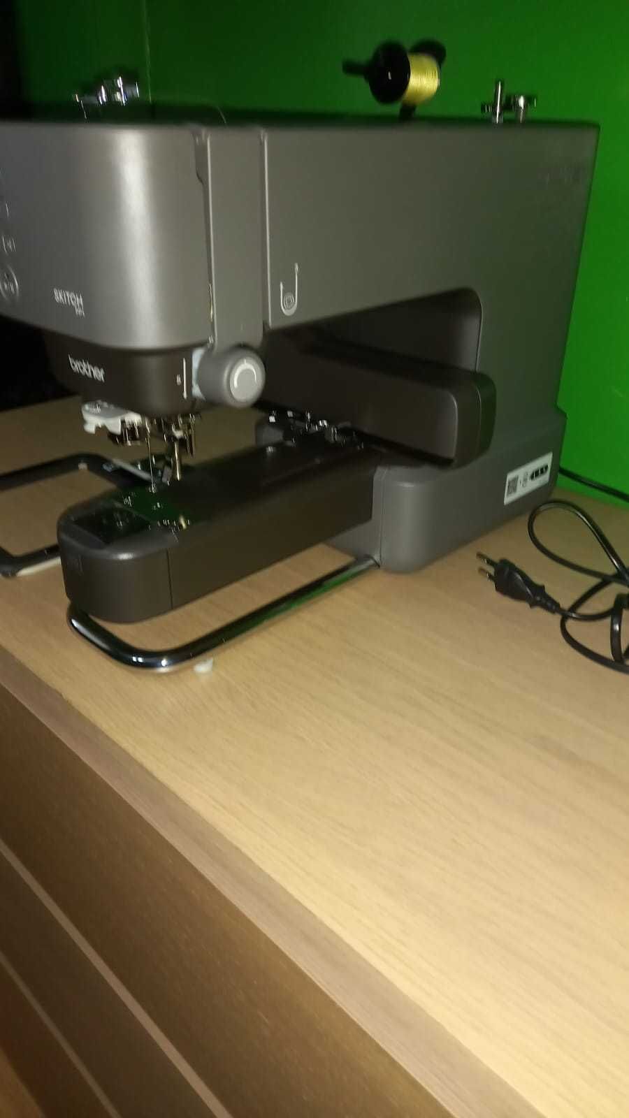 Máquina de Bordar Skitch PP1 Brother