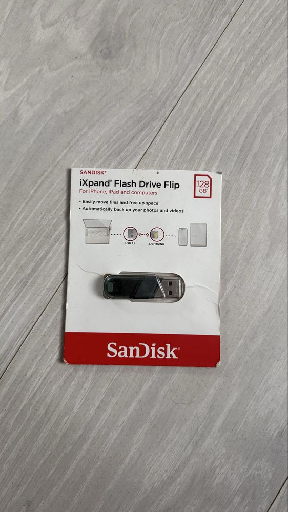 Флешка SanDisk 128GB USB 3.1 Lightning