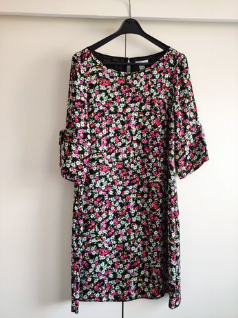 Czarna prosta sukienka w kwiaty H&M 40