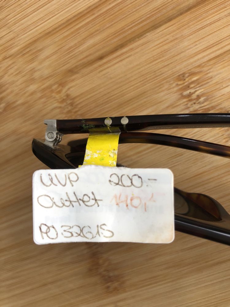 Óculos escuros Persol novos!