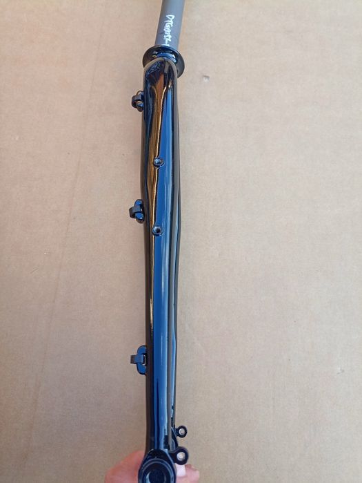 Nowy widelec Fuji Breezer Cr-mo 700 - 29 gravel wyprawowy   sztywna oś