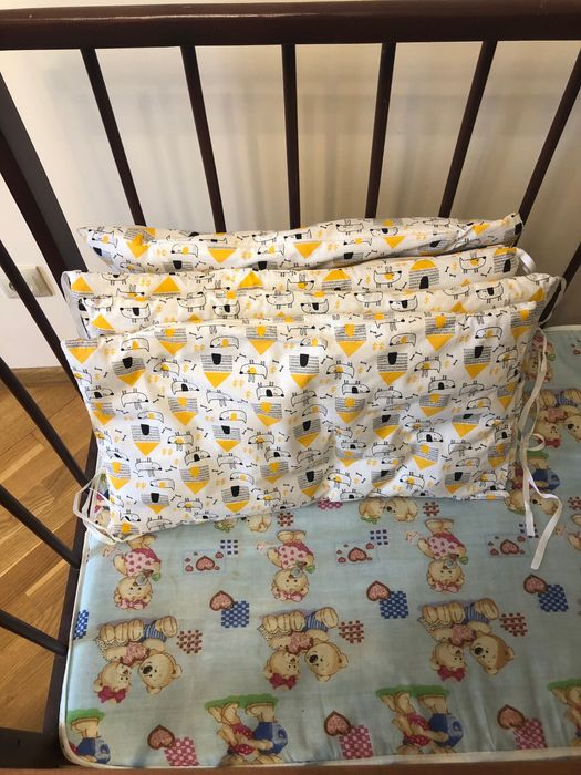 Дитяче ліжечко дерев’яне