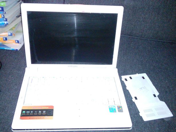 Laptop Samsung NC20 - uszkodzony