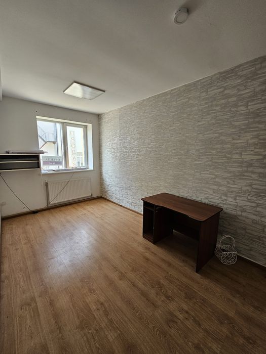 Продаж / оренда комерційного приміщення по
вулиці Героїв УПА. Розташов