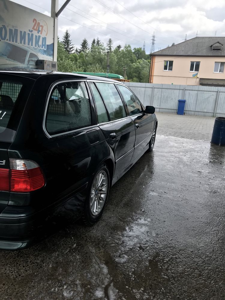 Продам BMW 525