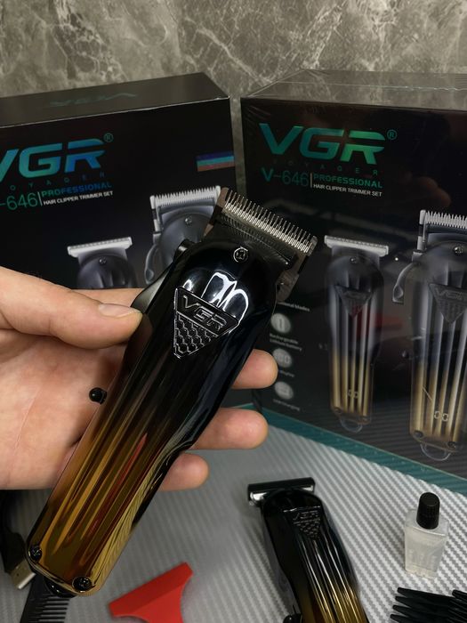 VGR V-646 | Професійна машинка для стрижки та триммер 2 в 1
