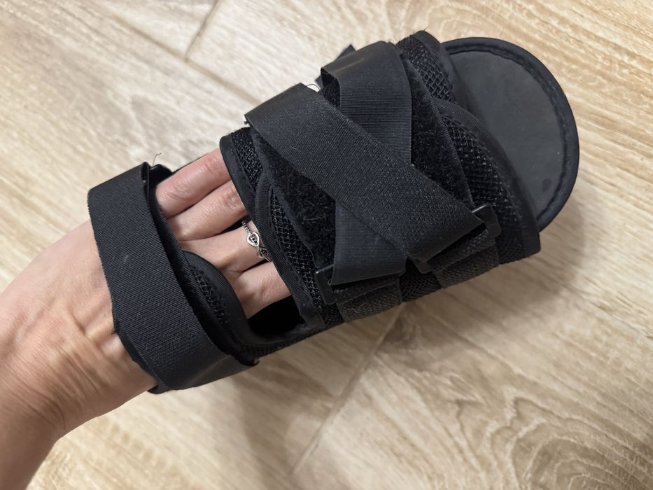 But QMED odciążający przodostopie 23cm Halluksy