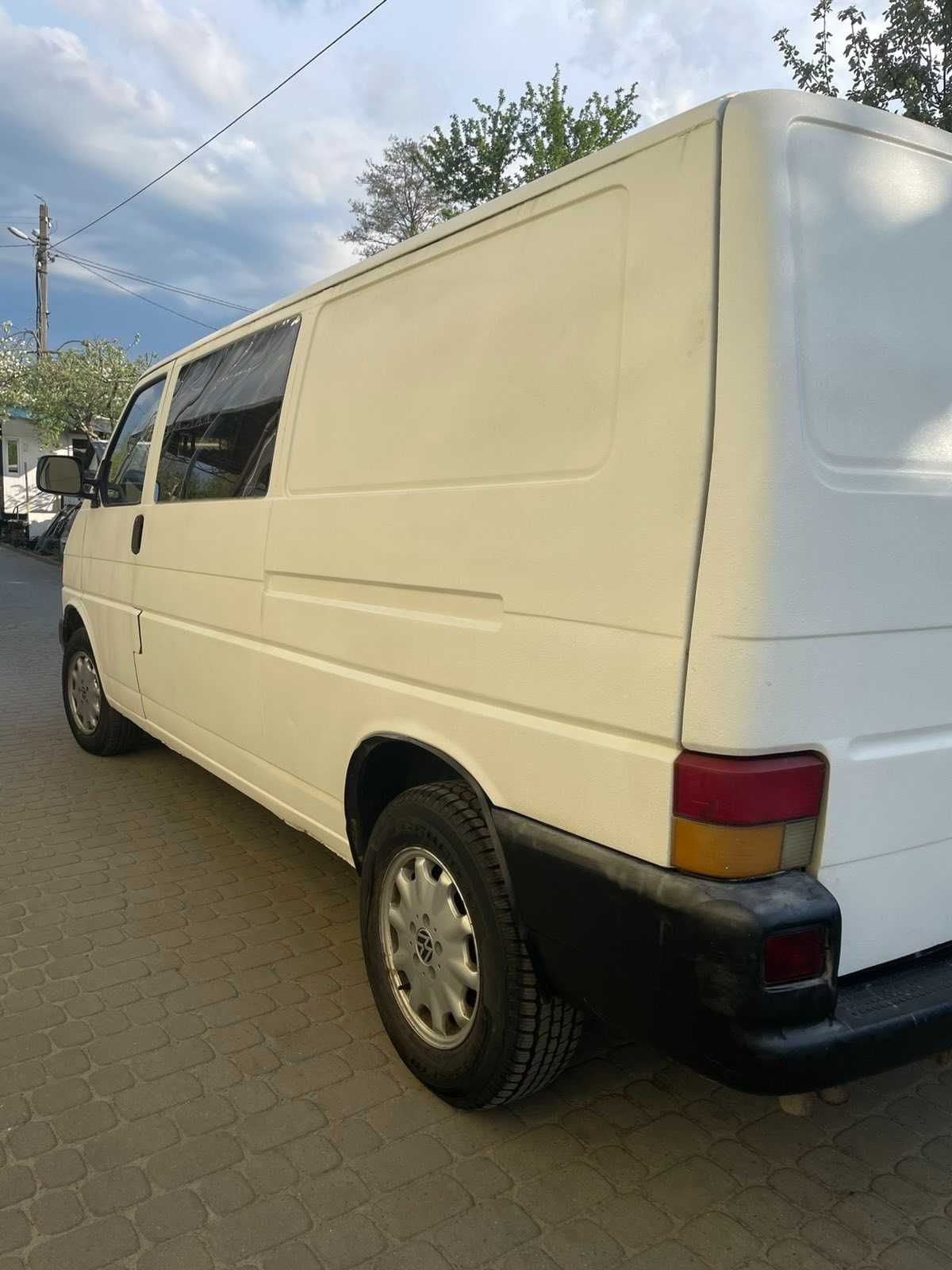 Продам VW Transporter T4 2.4d 1993р