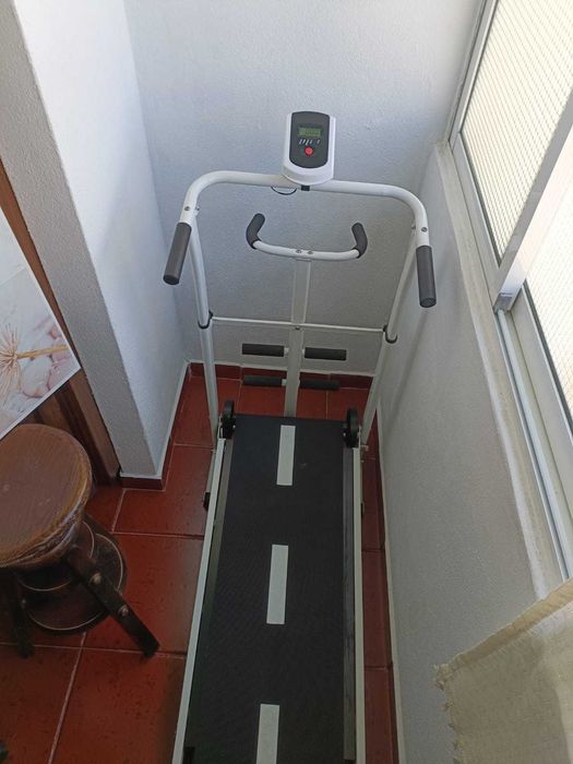 Passadeira  de corrida, NÃO ELETRONICA