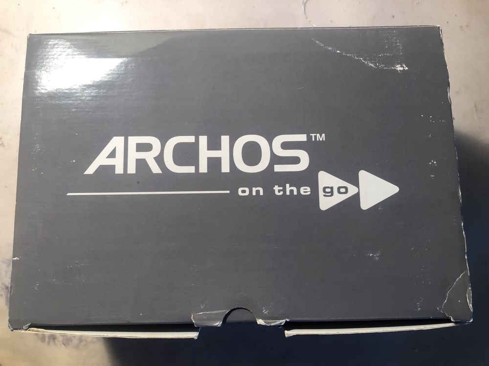 Портативный видеоплеер Archos AV500