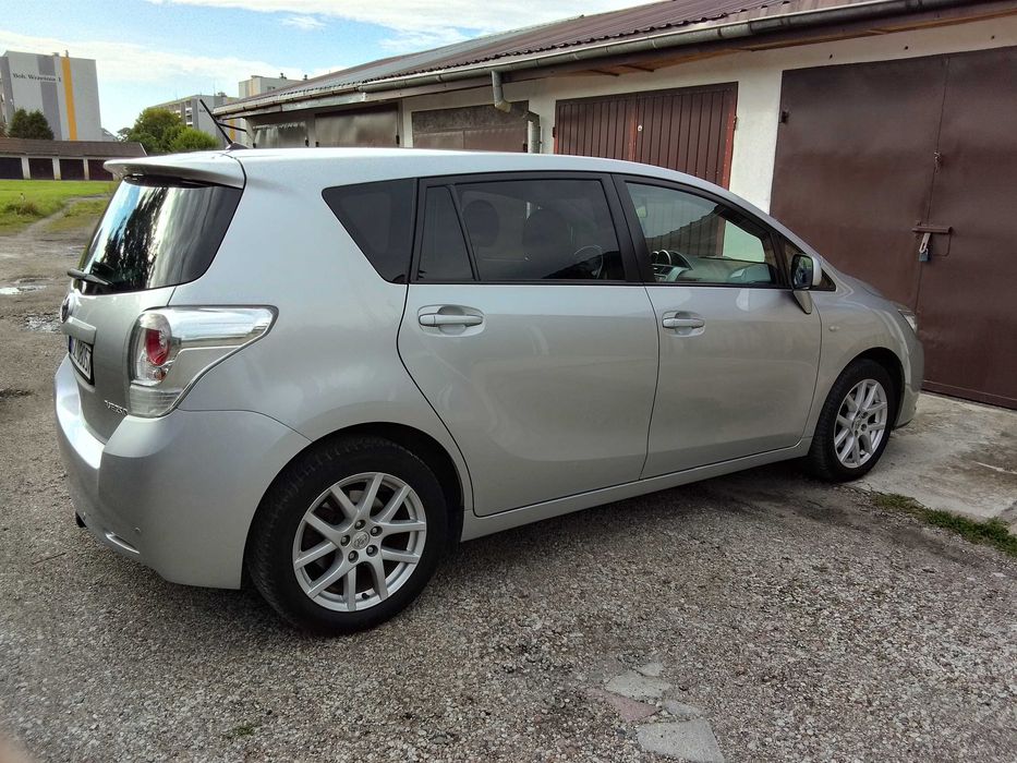 Toyota Verso 1.8 benzyna • 2012 r.• Bezwypadkowa
