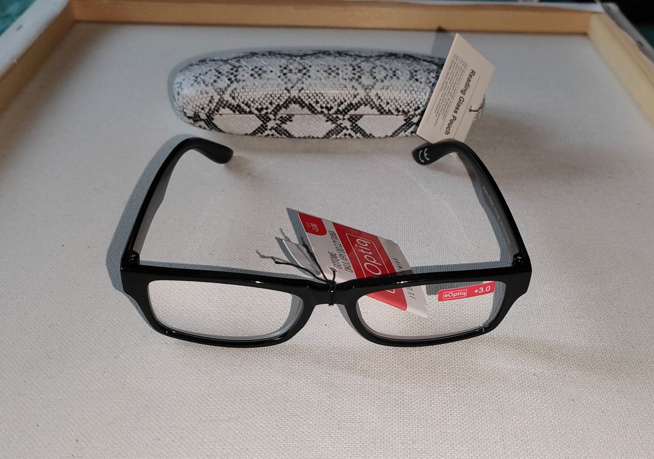 Nowe Etui + Okulary do czytania + 3.0