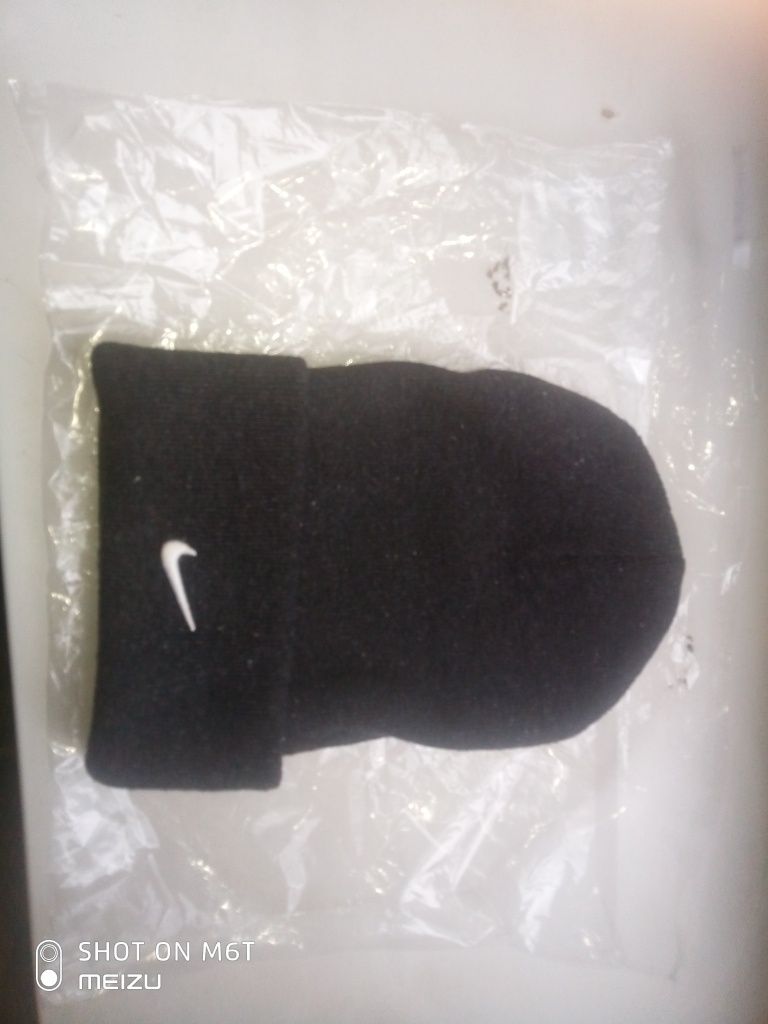 Шапка Nike Sportwear Fisherman Beanie оригинал.