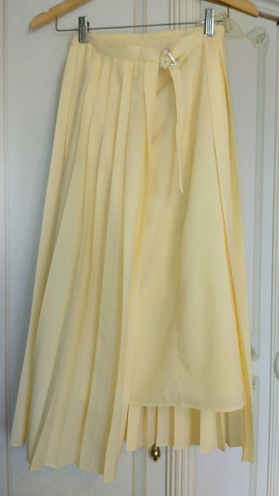 Літня легка плісирована спідниця на запах topshop