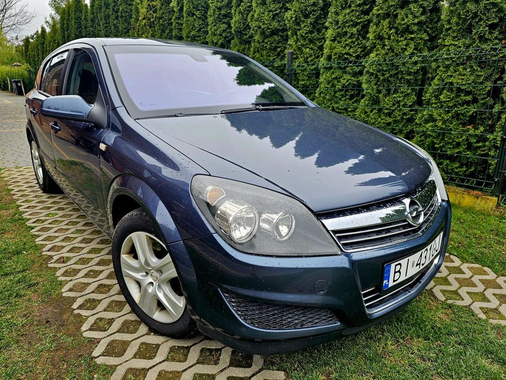 Opel Astra H 1.6T 2008r