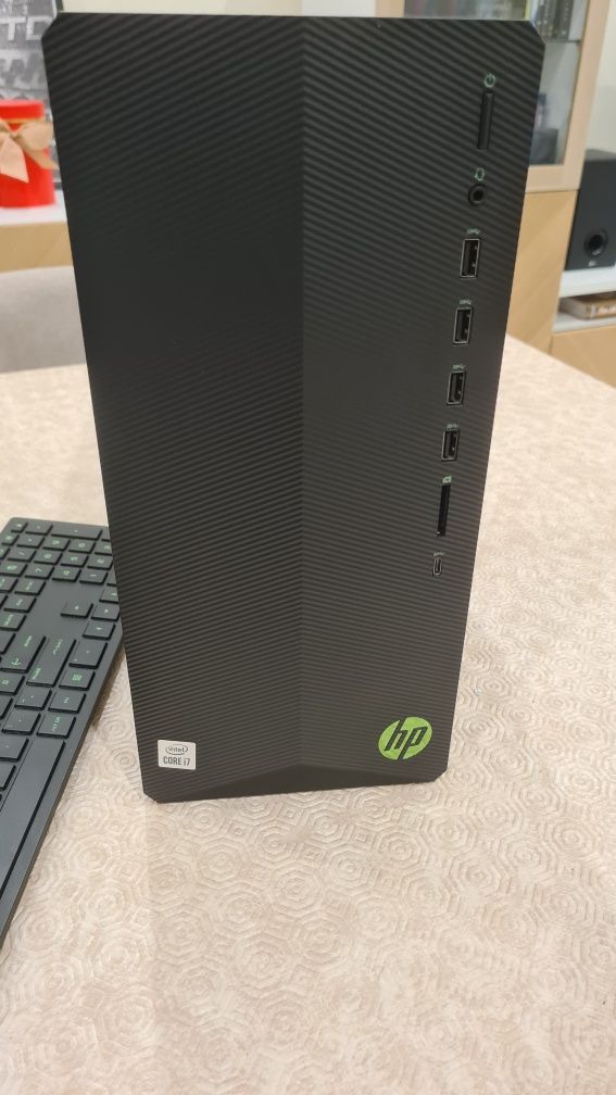 Pc HP TG 01 1005NP