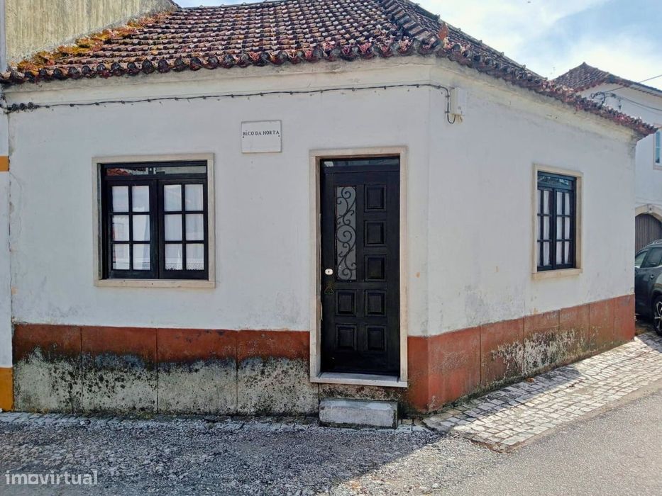 Moradia T2+1 com terraço e excelente luminosidade