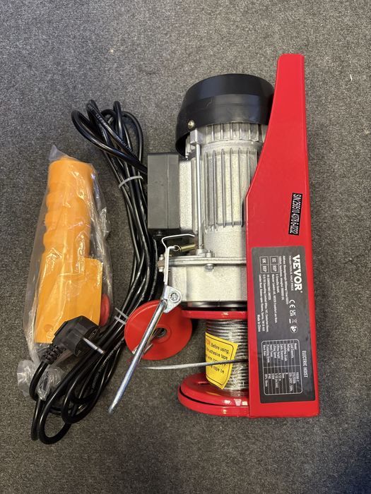 Elektryczna Wciągarka Sufitowa do Garażu 250 kg