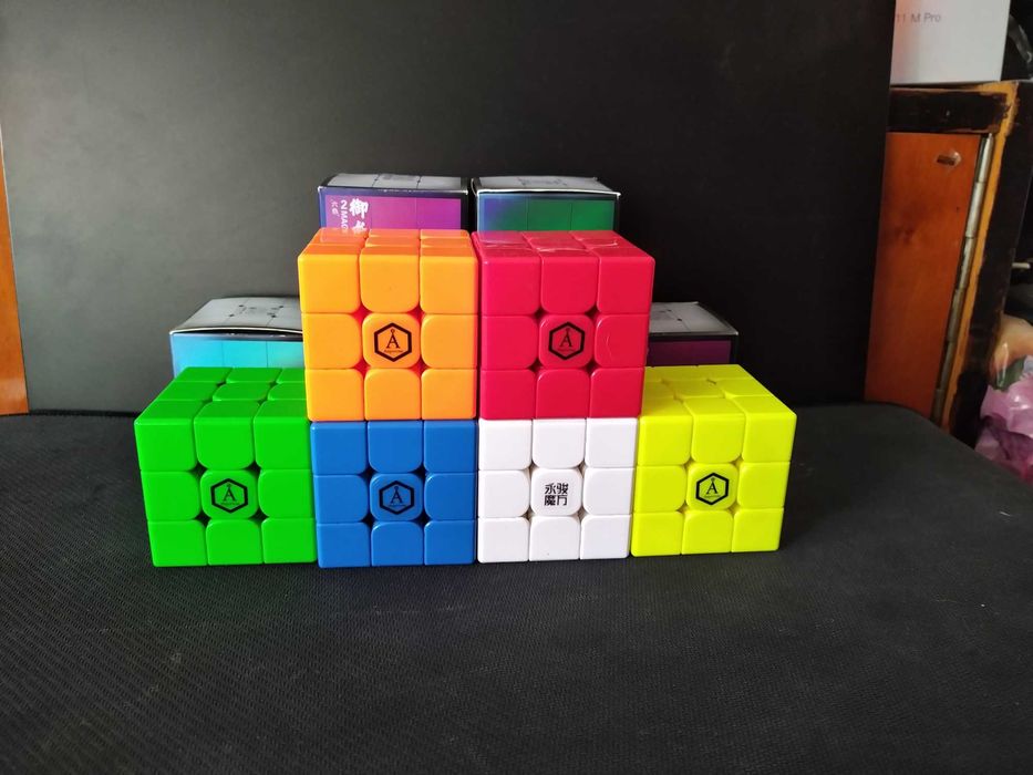 Кубик 3х3x3 "Yulong V2 M Power"