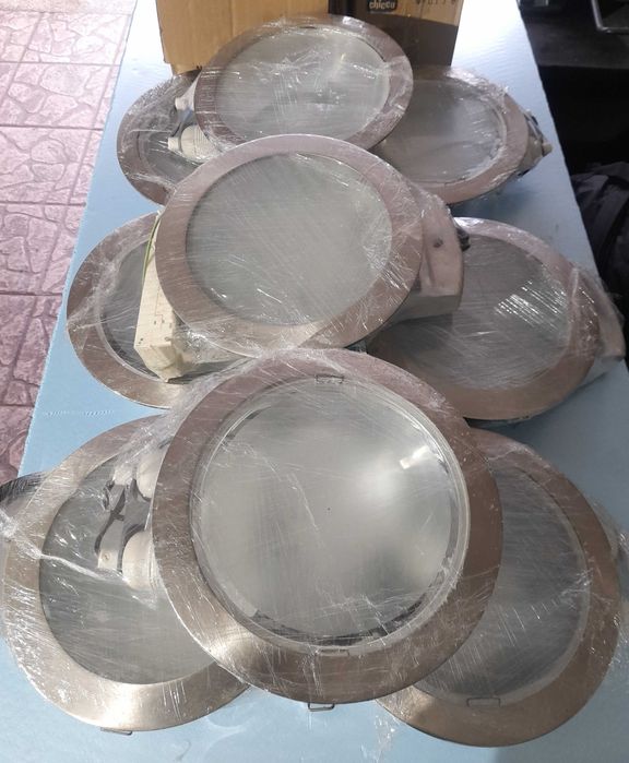 Projetores de  teto para embutir