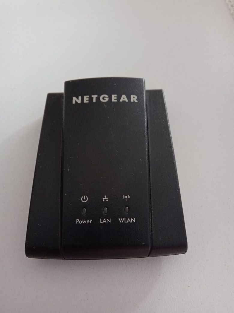 Netgear Universal WiFi Internet Adapter
NETGEAR NETGEAR Adapter Ethern