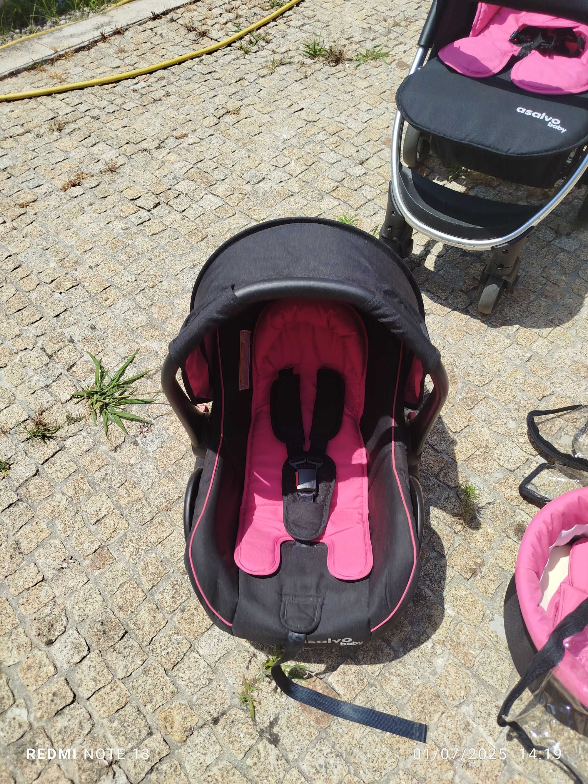 Carrinho trio cor de rosa e preto