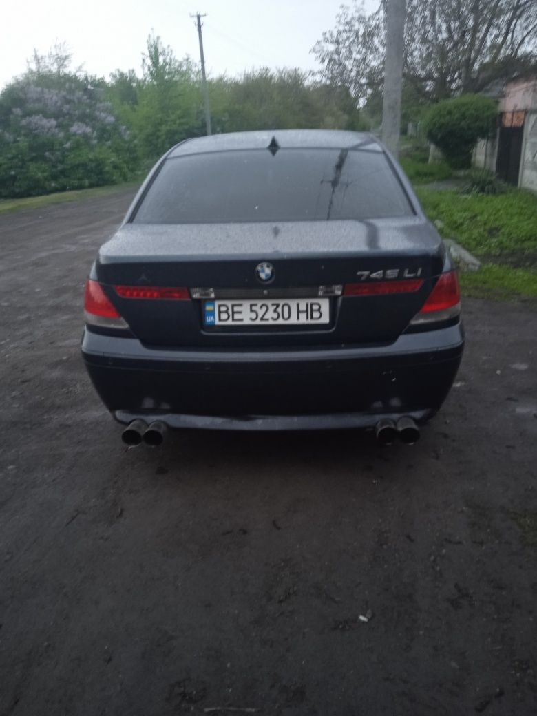 Продам BMW 745i E65