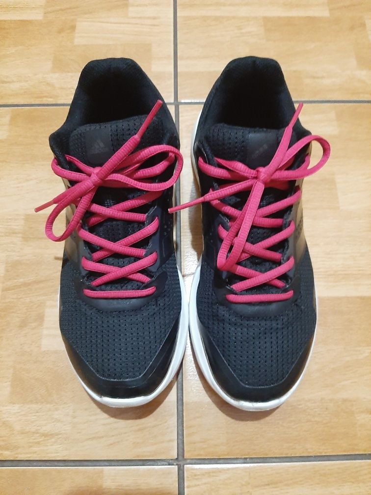 Adidas running r. 40