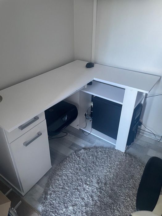 Sprzedam biurko narożne