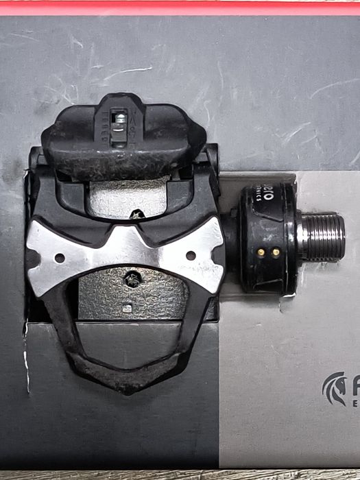 Pedały Favero Assioma DUO pomiar mocy obustronny Shimano SPD SL bloki