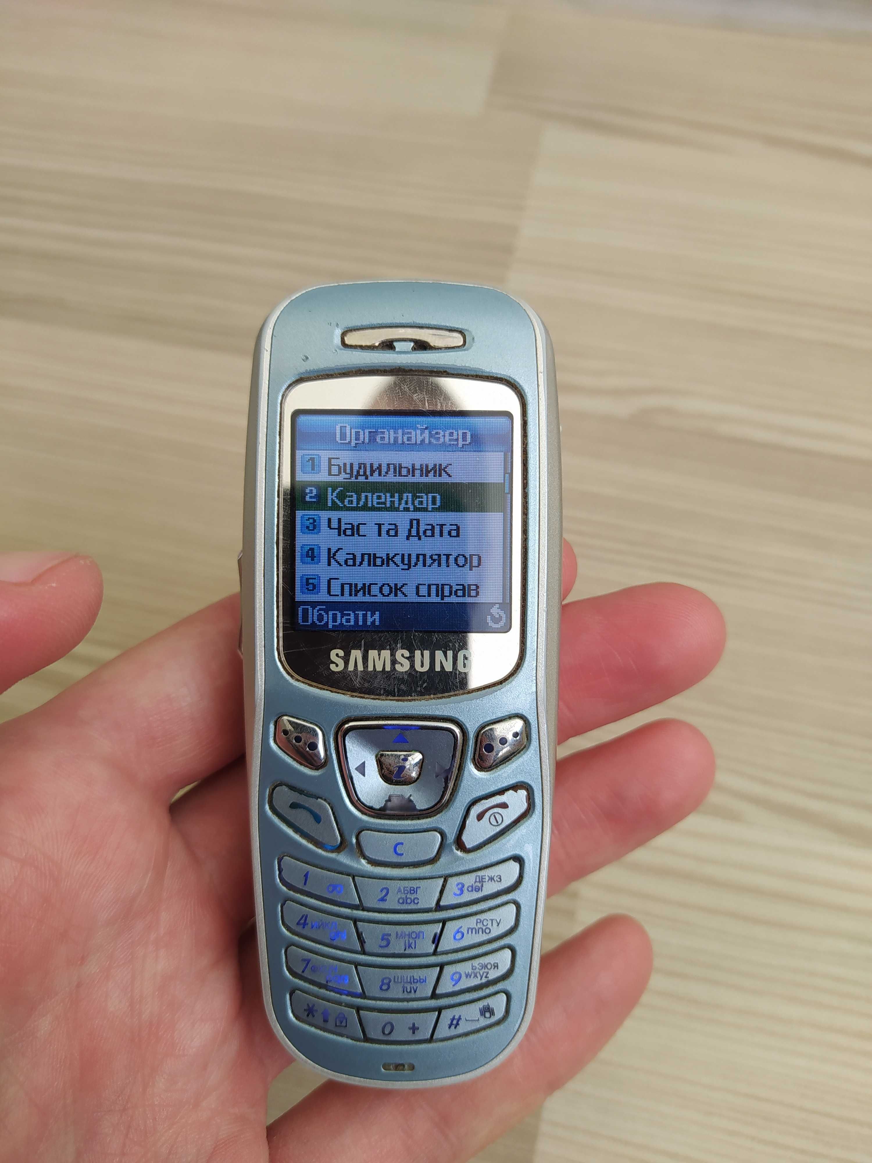 Мобильный телефон Samsung C230