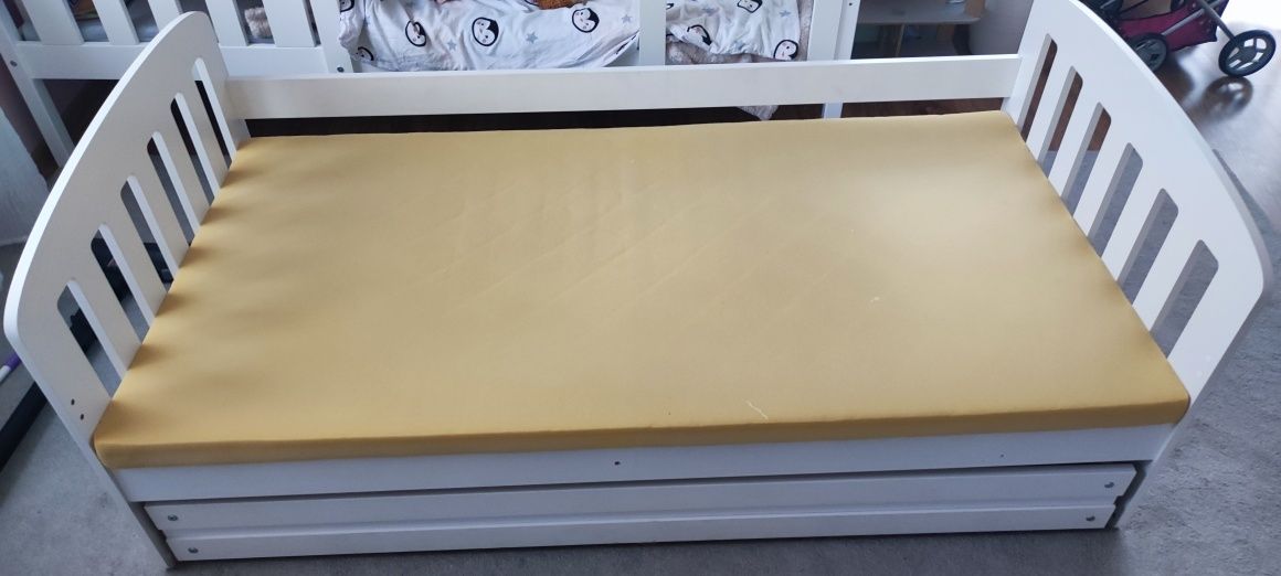 Łóżko dziecięce z szufladą