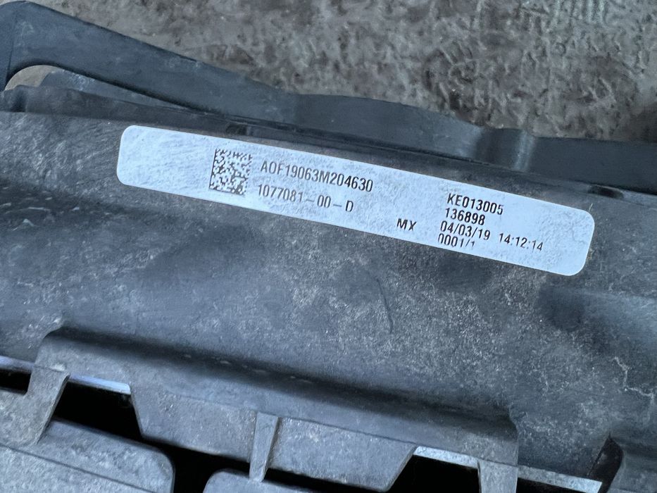 Касета радіаторів Tesla model 3 Y