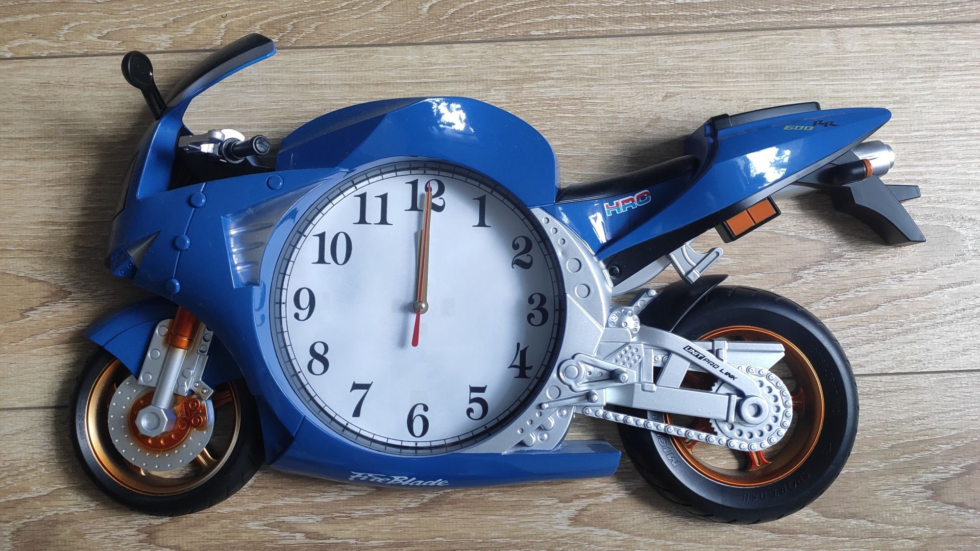 Zegar ścienny w kształcie motocykla Honda CBR 600 RR