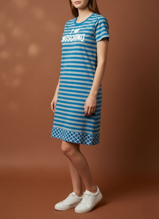 Стильна сукня-футболка Moschino (CD Fashion) 7XL/XXXL (Батал)