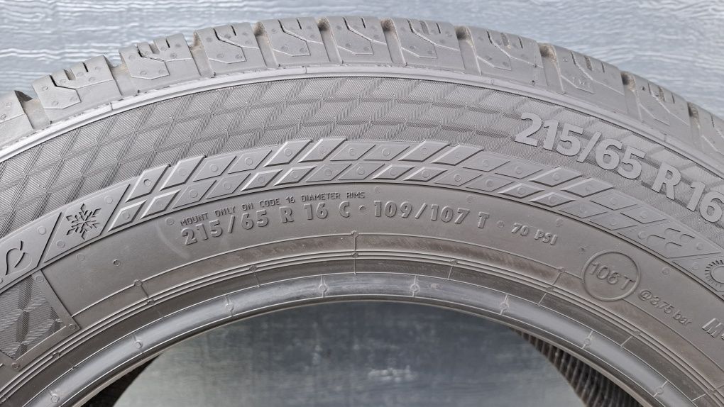 Continental 215/65 R16 C VanContact 4Season