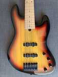 Baixo Esh Notorious 5 Strings Jazz Bass